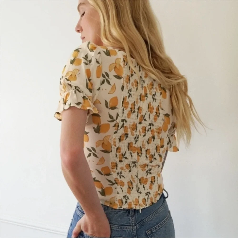 Reformation Delevan top in lemon print